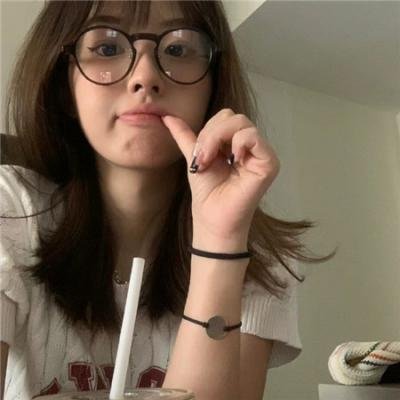 (新)替嫁新娘：亿万老公宠上天