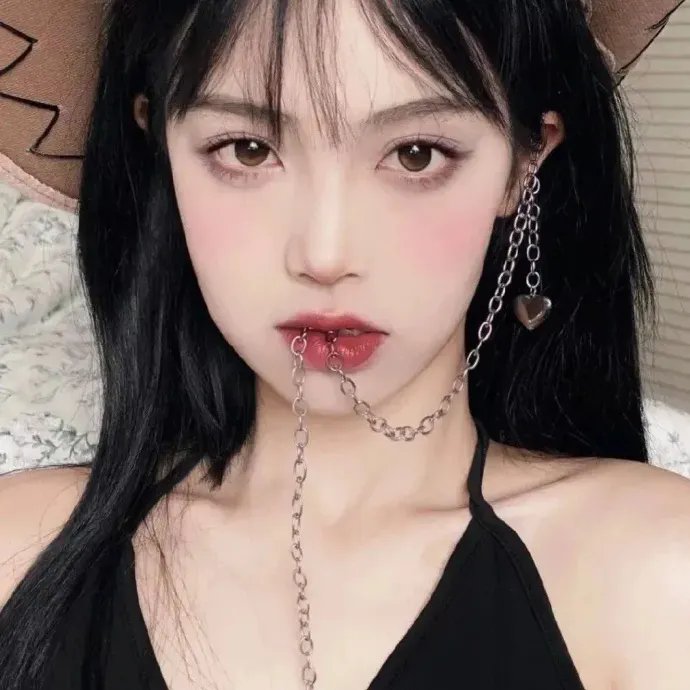 默默的我，不默默的我们